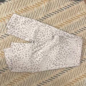 Cheetah print leggings